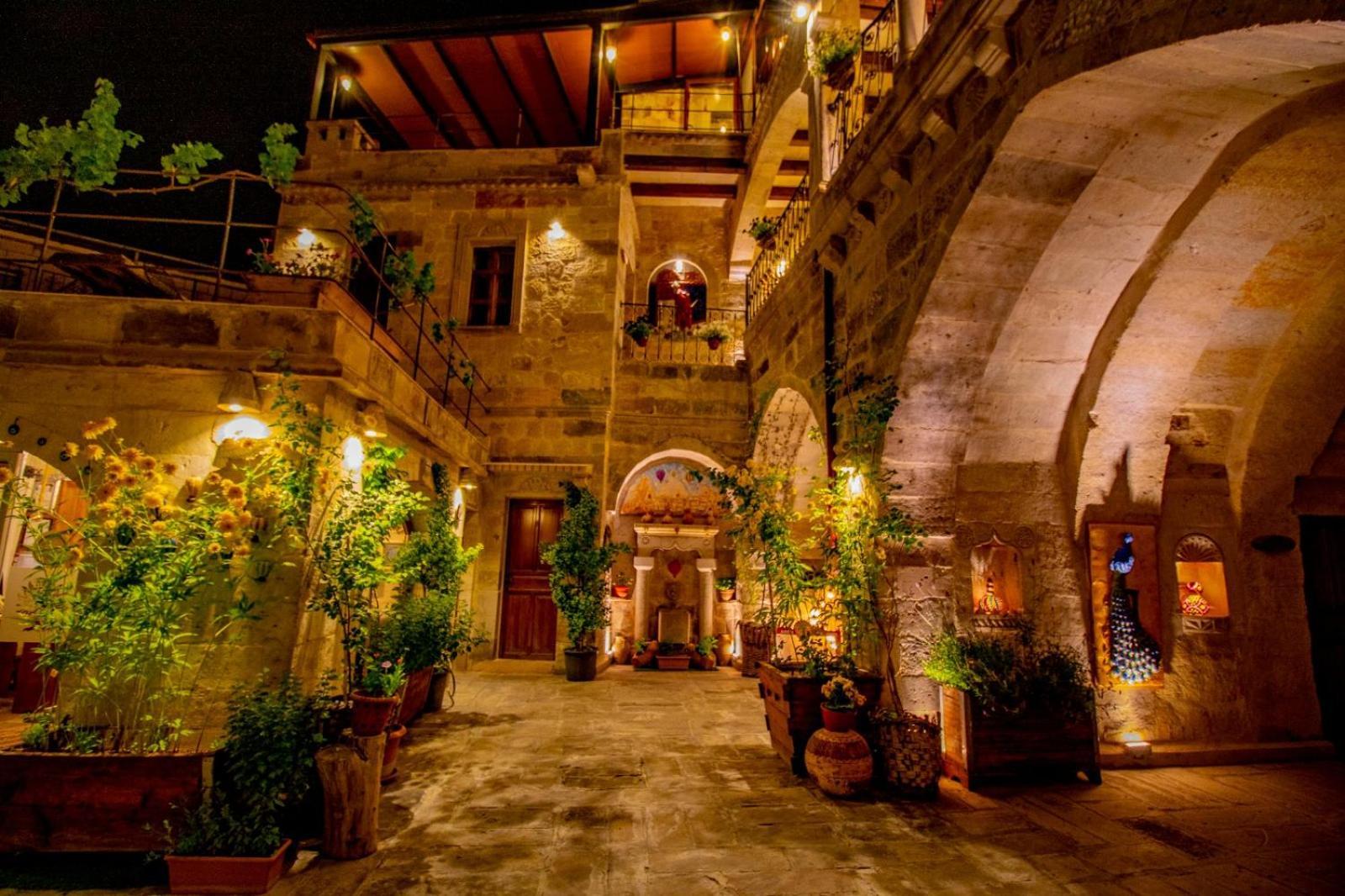 Aren Cave Hotel And Art Gallery Göreme Exteriör bild